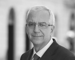 LE ASSICURAZIONI, TRA LUCI E OMBRE