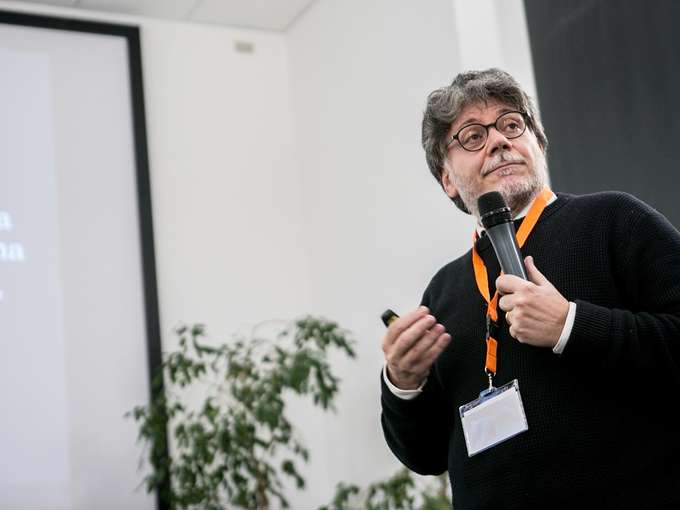 LA TRASMISSIONE DELLA CONOSCENZA