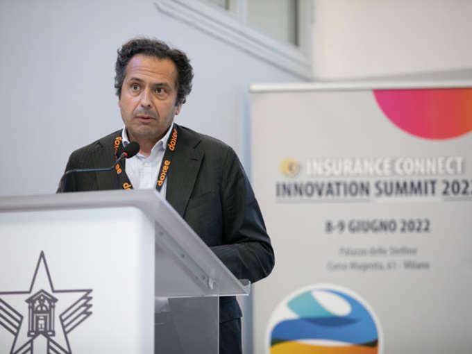 NUOVI MODELLI DI COMUNICAZIONE