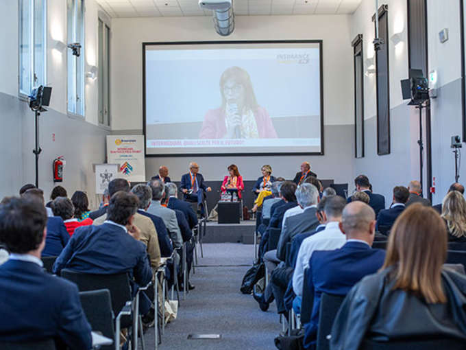 SPECIALISTI O GENERALISTI?