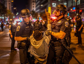 RISCHIO POLITICO, LE AZIENDE SI SENTONO ESPOSTE