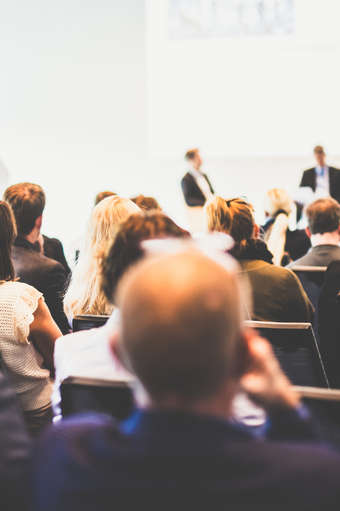 LA FORMAZIONE PROFESSIONALE COME SPAZIO DI CONFRONTO E CRESCITA 